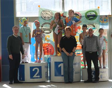 PODIUM MEDALLAS 5.JPG