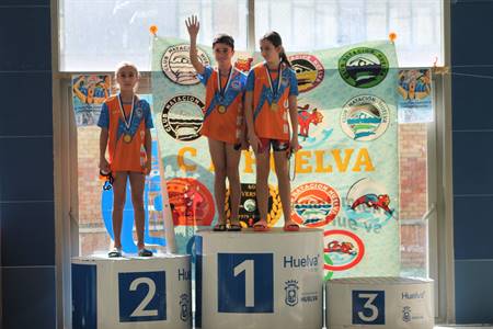 PODIUM CLASIFICACIÓN POR EQUIPOS.jpeg