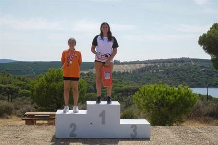 PODIUM FEMENINO MASTER + 20.jpg