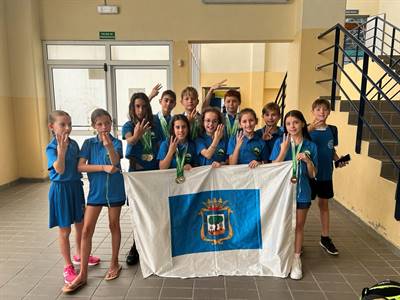 equipo con bandera de Huelva.jpeg