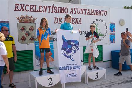 PODIUM JOSÉ MANUEL.jpg