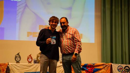 JOSÉ GRIÑÓN PREMIO PEPE GRIÑÓN.jpg