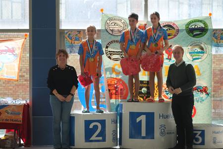 PODIUM MEDALLAS 2.JPG