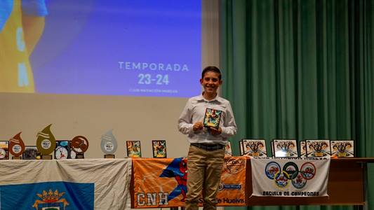NICOLÁS PILO PREMIO.jpg