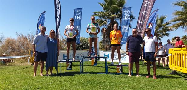 PODIUM DE LA GENRAL FEMENINA.jpeg