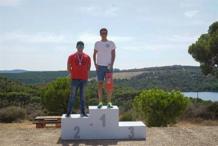 PODIUM MASCULINO MASTER + 30.jpg